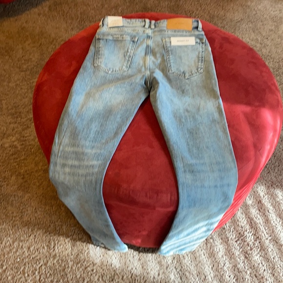 Jeans - Picture 1 of 4
